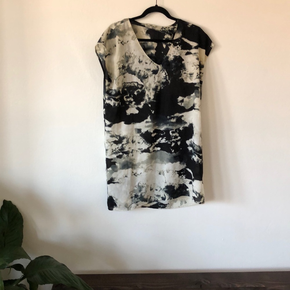 BB Dakota Tie Dye Shift Dress